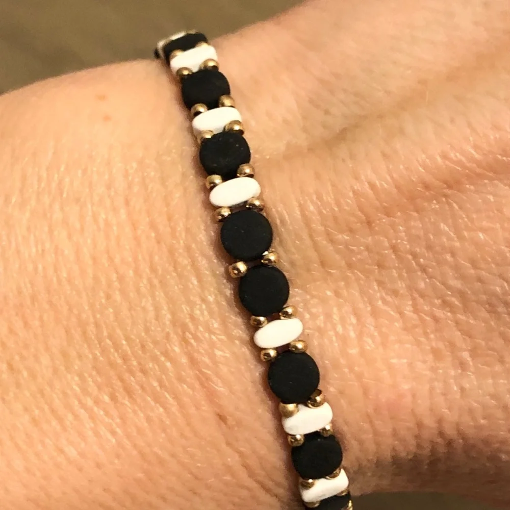 CORE Black and White Beaded Stretch Bracelet